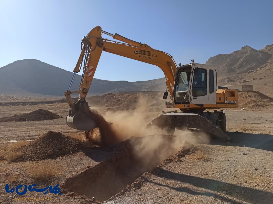 آغاز-عملیات-خاکبرداری-جهت-احداث-مخزن-۲۰۰۰-متر-مکعبی-پساب-بهارستان